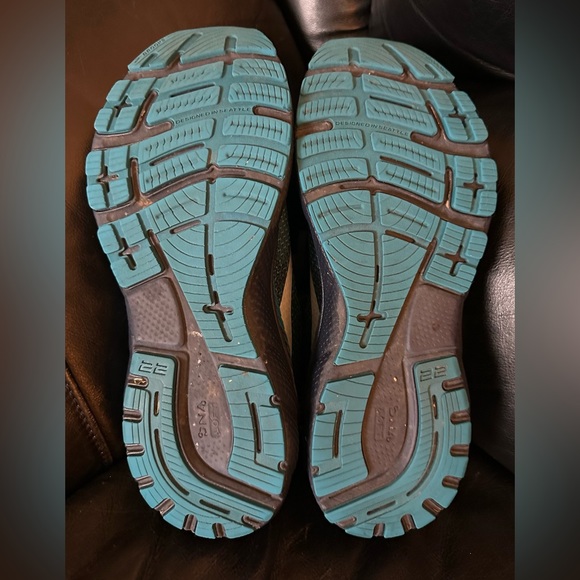 BROOKS ADRENALINE GTS RUNNING SHOES / Size -11 - Picture 2 of 3